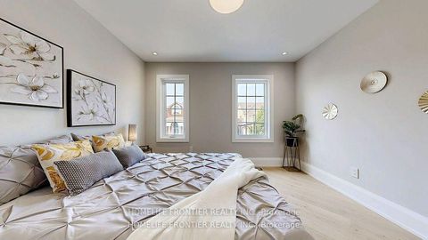 Photo 36 at 21 Givon Street, Patterson, Vaughan