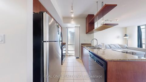Photo 14 at 307 - 5 Mariner Terrace, Waterfront Communities C1, Toronto