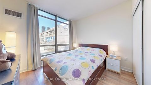 Photo 16 at 307 - 5 Mariner Terrace, Waterfront Communities C1, Toronto
