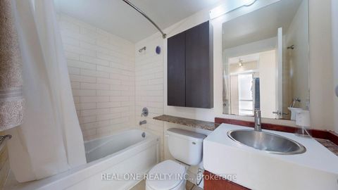 Photo 21 at 307 - 5 Mariner Terrace, Waterfront Communities C1, Toronto