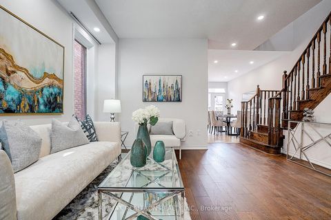 Photo 5 at 30 Big Hill Crescent, Patterson, Vaughan