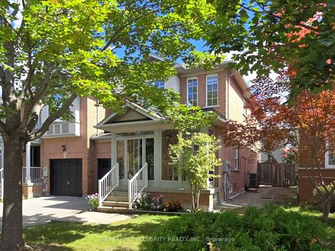 Photo 2 at 29 Holmwood Street, Langstaff, Richmond Hill