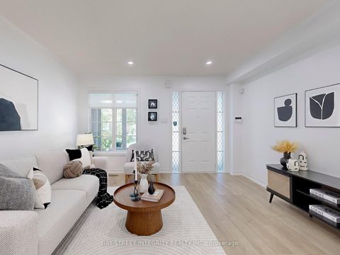Photo 4 at 29 Holmwood Street, Langstaff, Richmond Hill