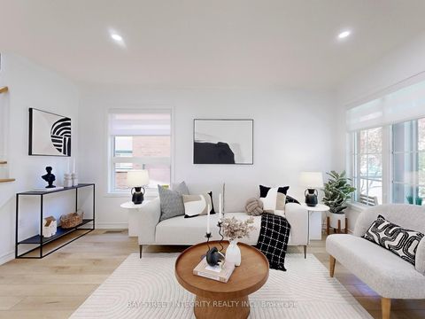 Photo 5 at 29 Holmwood Street, Langstaff, Richmond Hill