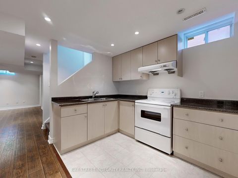 Photo 37 at 29 Holmwood Street, Langstaff, Richmond Hill