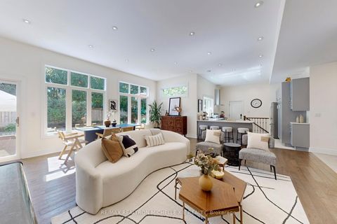 Photo 2 at 12 Addison Crescent, Don Mills, Toronto
