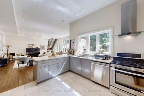 Photo 13 at 12 Addison Crescent, Don Mills, Toronto
