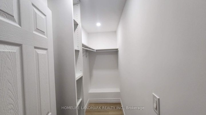 Photo 8 at 42 Cartier Crescent, Crosby, Richmond Hill