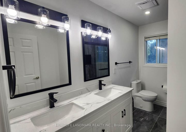 Photo 15 at 42 Cartier Crescent, Crosby, Richmond Hill