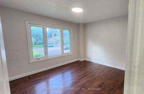 Photo 6 at 42 Cartier Crescent, Crosby, Richmond Hill Photo 6 at 42 Cartier Crescent, Crosby, Richmond Hill