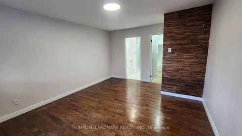 Photo 7 at 42 Cartier Crescent, Crosby, Richmond Hill