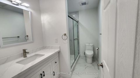 Photo 9 at 42 Cartier Crescent, Crosby, Richmond Hill