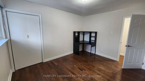 Photo 17 at 42 Cartier Crescent, Crosby, Richmond Hill Photo 17 at 42 Cartier Crescent, Crosby, Richmond Hill