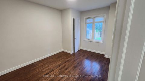 Photo 19 at 42 Cartier Crescent, Crosby, Richmond Hill