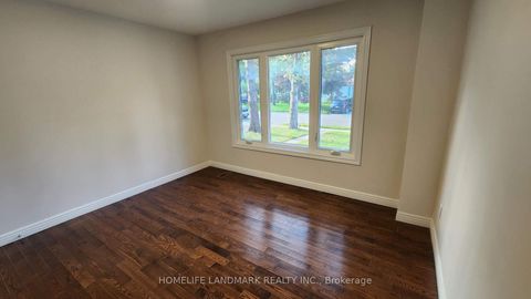 Photo 21 at 42 Cartier Crescent, Crosby, Richmond Hill