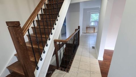 Photo 25 at 42 Cartier Crescent, Crosby, Richmond Hill Photo 25 at 42 Cartier Crescent, Crosby, Richmond Hill