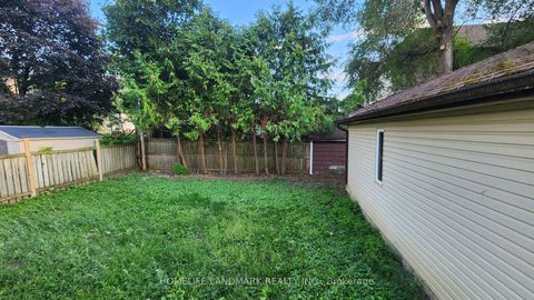 Photo 30 at 42 Cartier Crescent, Crosby, Richmond Hill