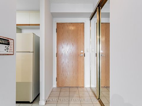 Photo 16 at 3312 - 7 Concorde Place, Don Mills, Toronto