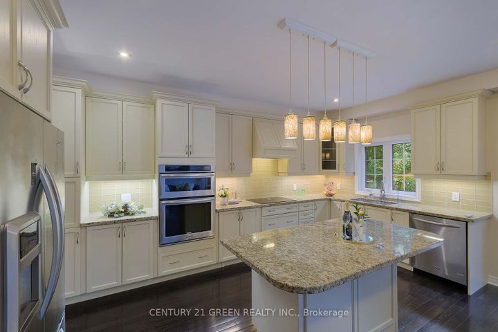Photo 12 at 47 Ironbark Court, Patterson, Vaughan