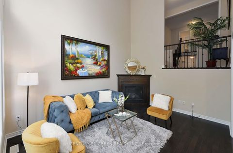 Photo 8 at 47 Ironbark Court, Patterson, Vaughan