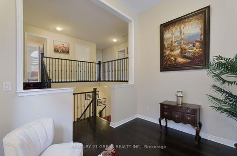 Photo 20 at 47 Ironbark Court, Patterson, Vaughan