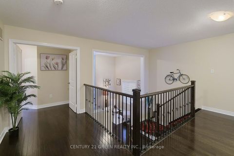 Photo 22 at 47 Ironbark Court, Patterson, Vaughan