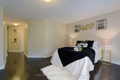 Photo 23 at 47 Ironbark Court, Patterson, Vaughan