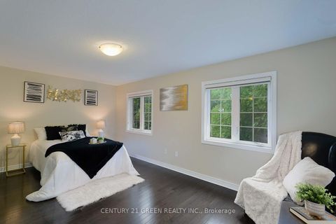 Photo 25 at 47 Ironbark Court, Patterson, Vaughan