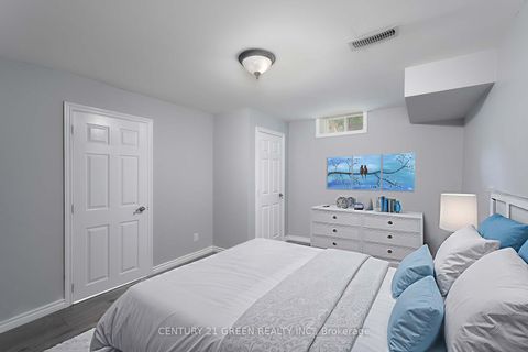 Photo 39 at 47 Ironbark Court, Patterson, Vaughan