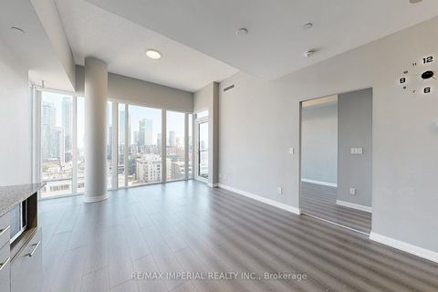 Photo 7 at Ph104 - 435 Richmond Street W, Waterfront Communities C1, Toronto