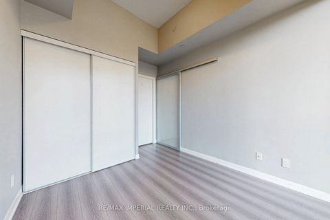 Photo 17 at Ph104 - 435 Richmond Street W, Waterfront Communities C1, Toronto