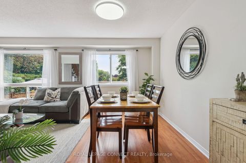 Photo 12 at 22 Crawford Rose Drive, Aurora Heights, Aurora