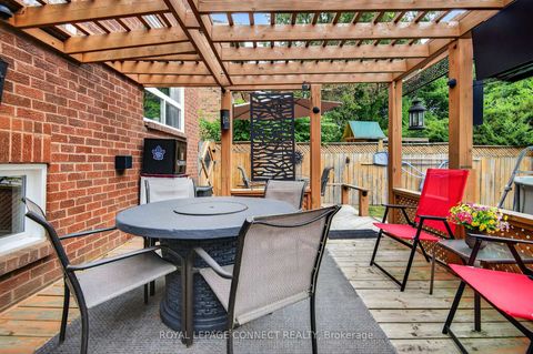Photo 43 at 22 Crawford Rose Drive, Aurora Heights, Aurora