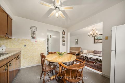 Photo 8 at 8 Sonnet Court, Rustic, Toronto