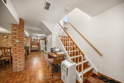 Photo 20 at 8 Sonnet Court, Rustic, Toronto