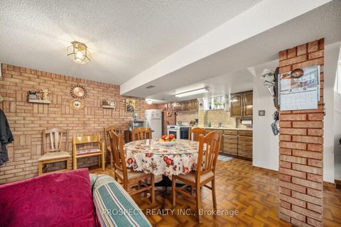 Photo 24 at 8 Sonnet Court, Rustic, Toronto