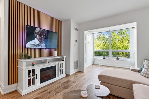 Photo 9 at 511 - 326 Major Mackenzie Drive E, Crosby, Richmond Hill