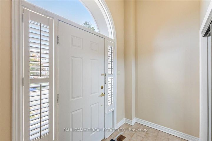Photo 4 at 28 - 80 McCallum Drive, North Richvale, Richmond Hill
