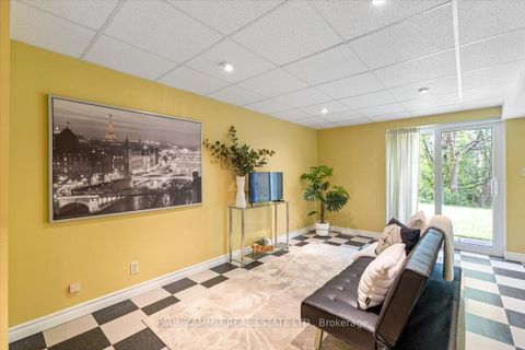 Photo 18 at 28 - 80 McCallum Drive, North Richvale, Richmond Hill