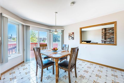 Photo 10 at 18 Mathewson Street, Maple, Vaughan