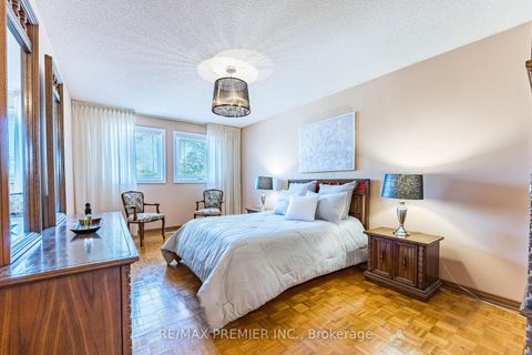 Photo 15 at 18 Mathewson Street, Maple, Vaughan