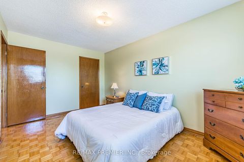 Photo 19 at 18 Mathewson Street, Maple, Vaughan