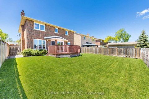 Photo 31 at 18 Mathewson Street, Maple, Vaughan
