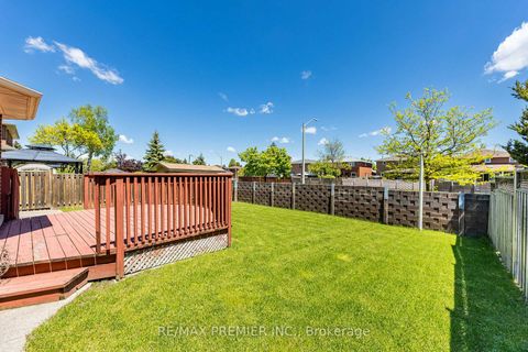 Photo 32 at 18 Mathewson Street, Maple, Vaughan