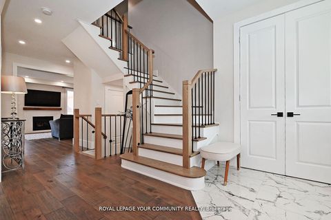 Photo 4 at 20 Grovewood Street, Oak Ridges, Richmond Hill