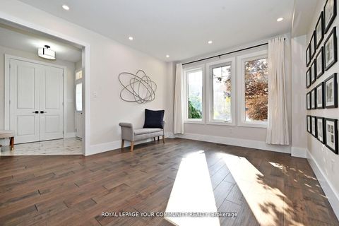 Photo 5 at 20 Grovewood Street, Oak Ridges, Richmond Hill