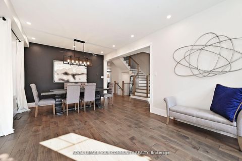 Photo 8 at 20 Grovewood Street, Oak Ridges, Richmond Hill