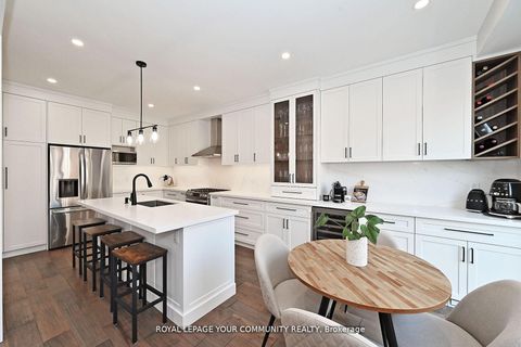 Photo 12 at 20 Grovewood Street, Oak Ridges, Richmond Hill