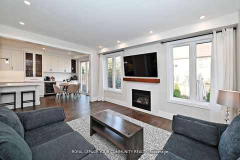 Photo 22 at 20 Grovewood Street, Oak Ridges, Richmond Hill