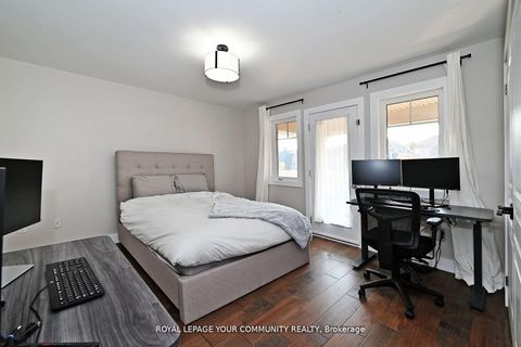 Photo 32 at 20 Grovewood Street, Oak Ridges, Richmond Hill